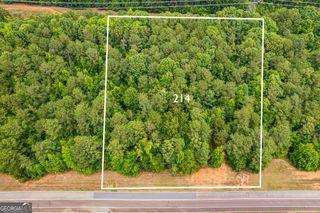 214 Crescent Drive, Forsyth, GA 31029