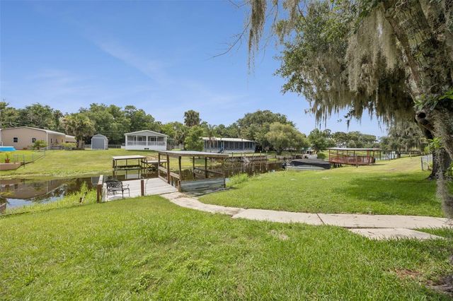 2082 SHADY LANE, Geneva, FL 32732