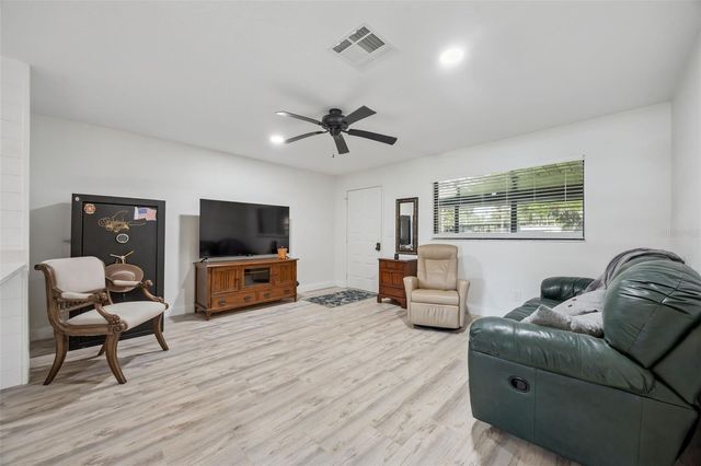 2082 SHADY LANE, Geneva, FL 32732