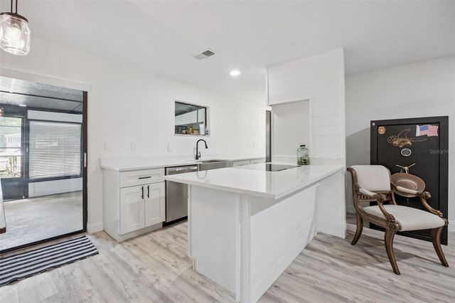 2082 SHADY LANE, Geneva, FL 32732