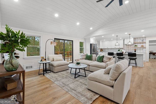 1367 Sharpsburg McCollum Road, Sharpsburg, GA 30277