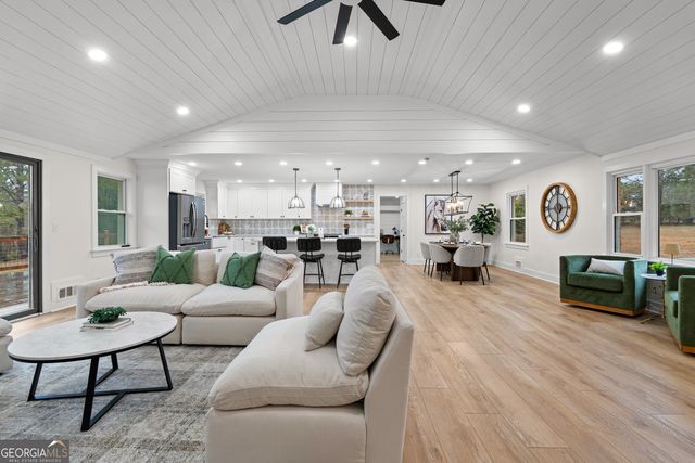 1367 Sharpsburg McCollum Road, Sharpsburg, GA 30277