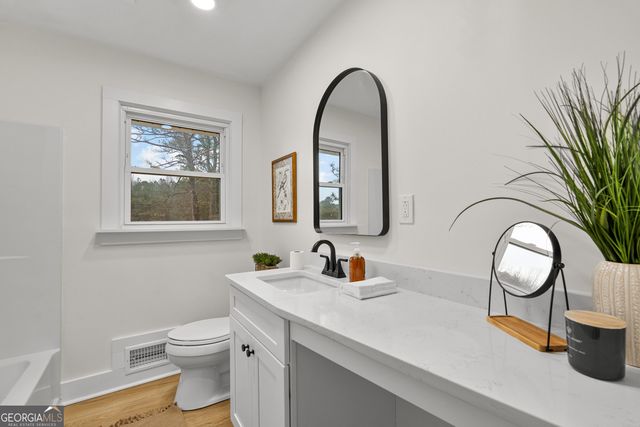 1367 Sharpsburg McCollum Road, Sharpsburg, GA 30277