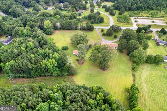 1367 Sharpsburg McCollum Road, Sharpsburg, GA 30277