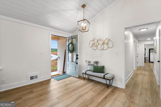 1367 Sharpsburg McCollum Road, Sharpsburg, GA 30277