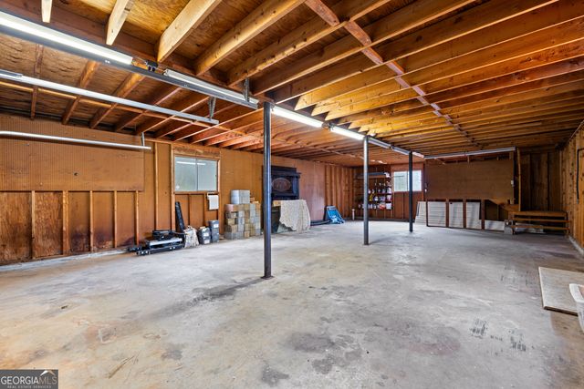 1367 Sharpsburg McCollum Road, Sharpsburg, GA 30277