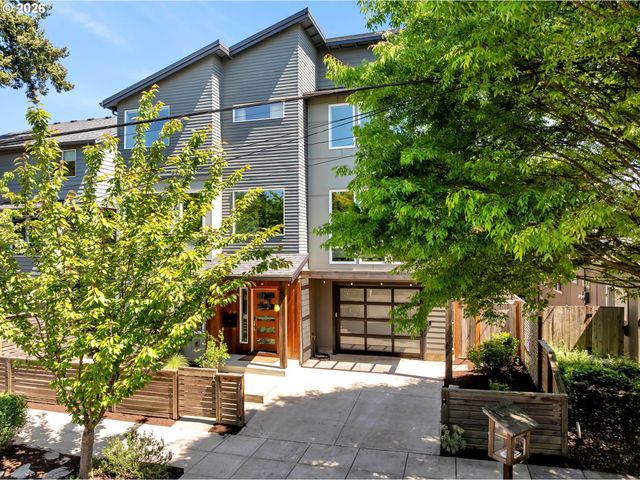 2750 Se 41ST Ave Se A&B, Portland, OR 97202