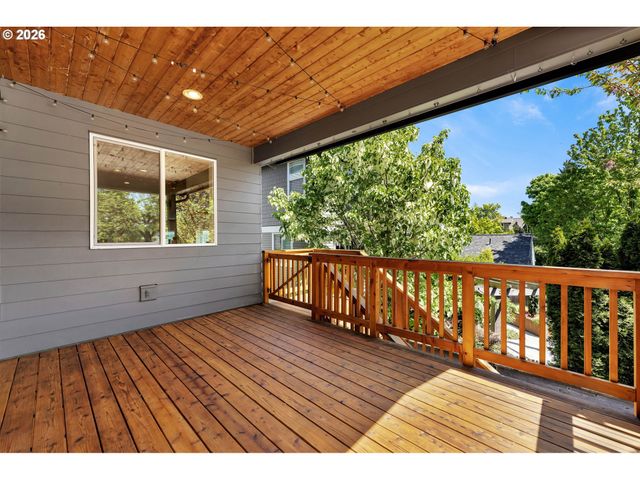 2750 Se 41ST Ave Se A&B, Portland, OR 97202