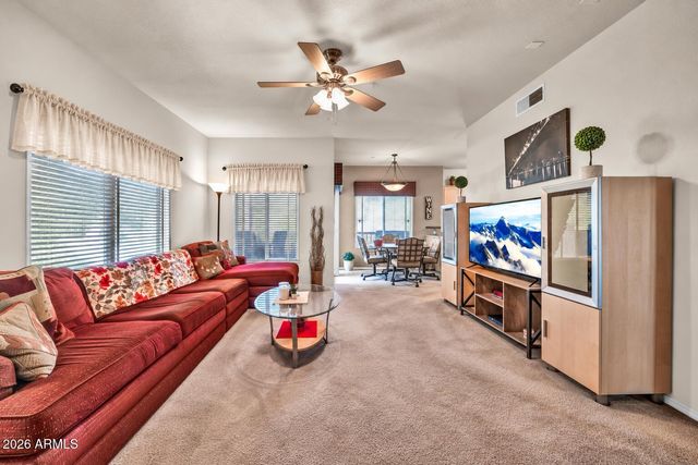 7401 W ARROWHEAD CLUBHOUSE Drive 2067, Glendale, AZ 85308