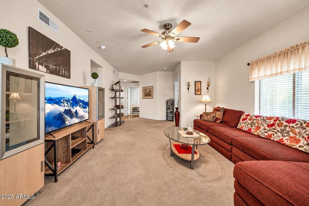 7401 W ARROWHEAD CLUBHOUSE Drive 2067, Glendale, AZ 85308 — photo 4