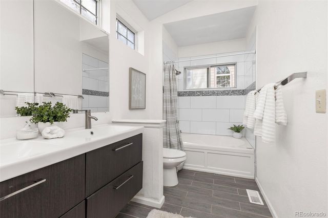 21504 Omaha Avenue, Parker, CO 80138