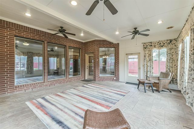 18743 Duke Lake Drive, Spring, TX 77388