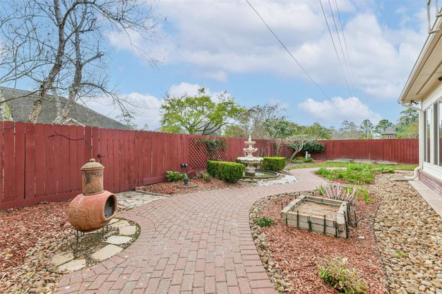 18743 Duke Lake Drive, Spring, TX 77388