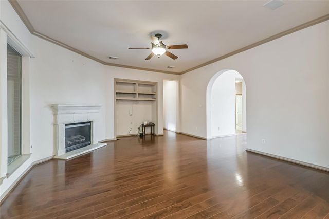 18743 Duke Lake Drive, Spring, TX 77388