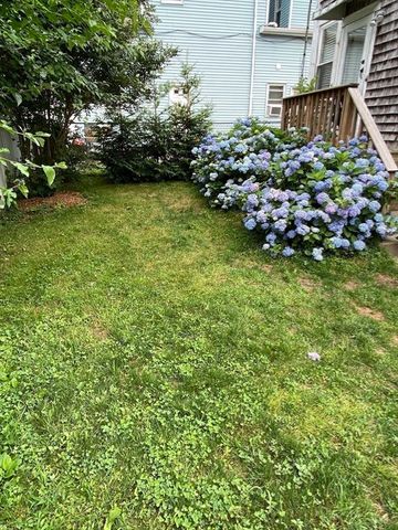 141 Ash Street, New Bedford, MA 02740