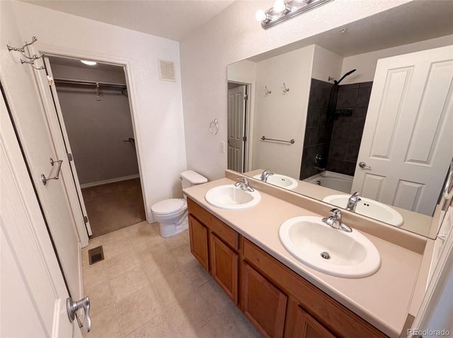23560 Alamo Place B, Aurora, CO 80016