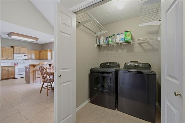 22010 W 51st Court, Shawnee, KS 66226