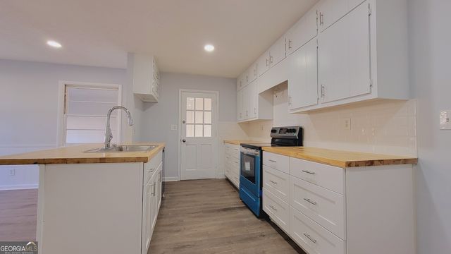 601 Melrose Drive, Forest Park, GA 30297