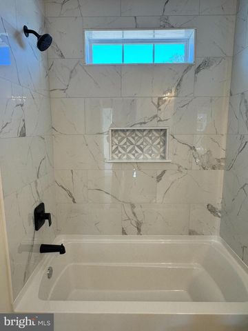 213 W HIGH ST, Clayton, NJ 08312