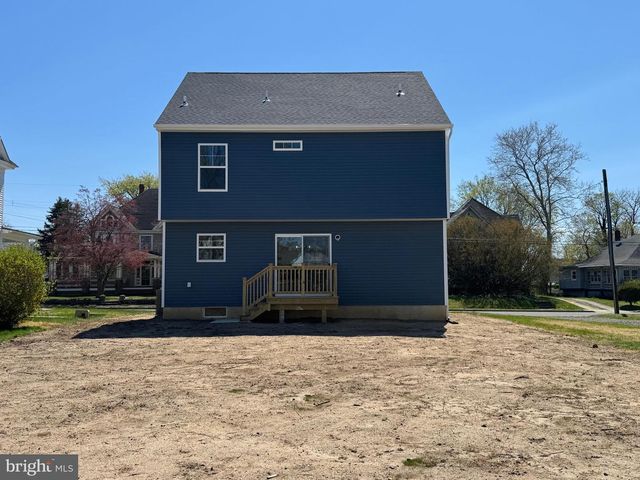 213 W HIGH ST, Clayton, NJ 08312