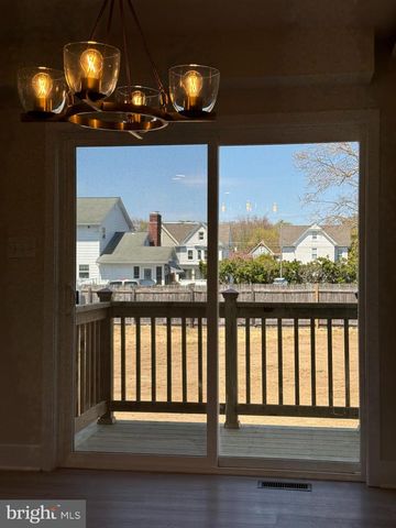 213 W HIGH ST, Clayton, NJ 08312