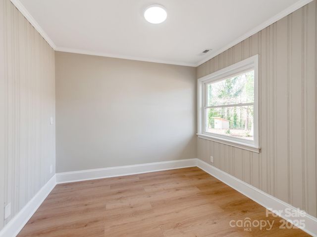 2025 Birchcrest Drive, Charlotte, NC 28205