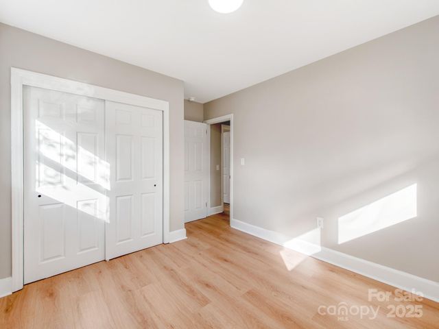 2025 Birchcrest Drive, Charlotte, NC 28205