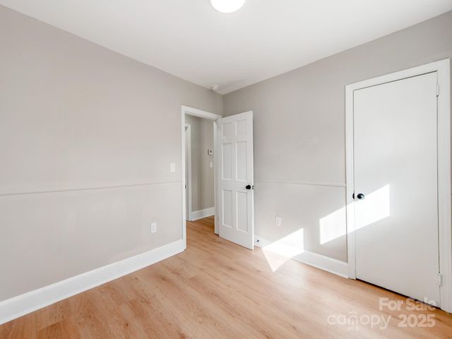 2025 Birchcrest Drive, Charlotte, NC 28205