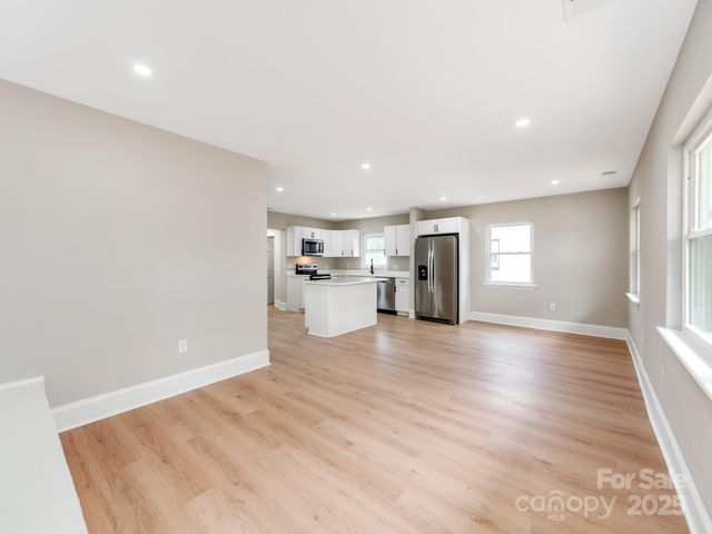 2025 Birchcrest Drive, Charlotte, NC 28205