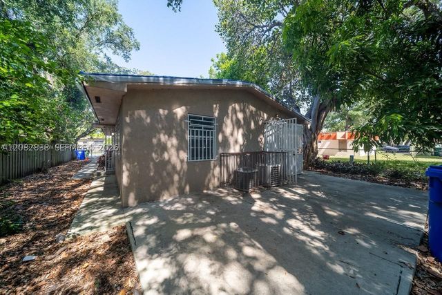 5545 NW 3rd Ave E, Miami, FL 33127