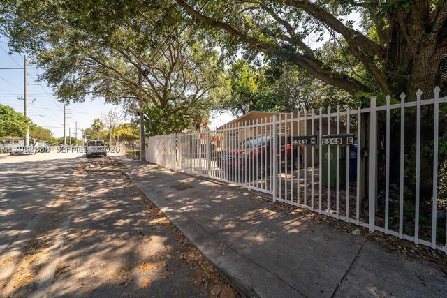 5545 NW 3rd Ave E, Miami, FL 33127