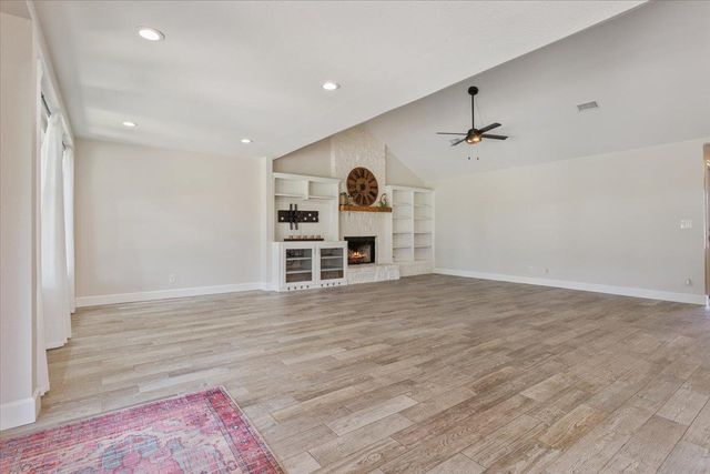 110 Sunset RD, Georgetown, TX 78633