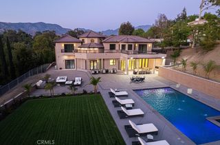 10521 Mary Bell Avenue, Shadow Hills, CA 91040