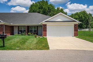 6713 Eagle Wood Dr, Louisville, KY 40272