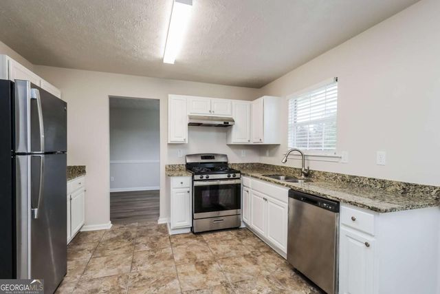 1500 Mine Run, Hampton, GA 30228