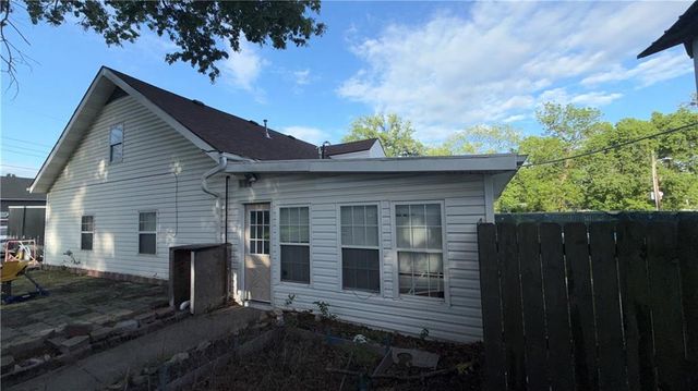 401 W Chestnut Street, Archie, MO 64725