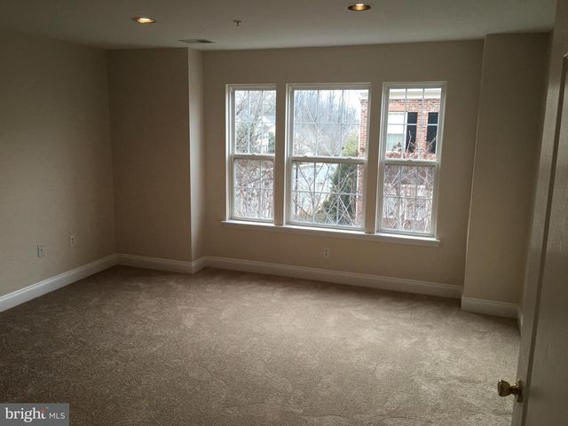 2122 DARCY GREEN PL, Silver Spring, MD 20910