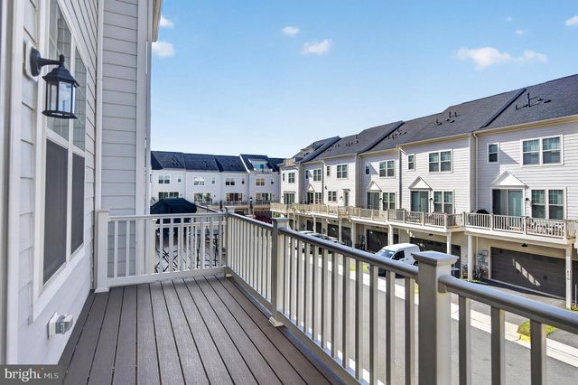 830 SAWBACK SQ NE, Leesburg, VA 20176