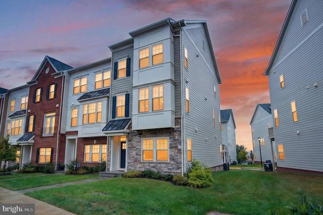 830 SAWBACK SQ NE, Leesburg, VA 20176