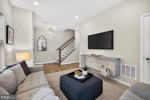 830 SAWBACK SQ NE, Leesburg, VA 20176