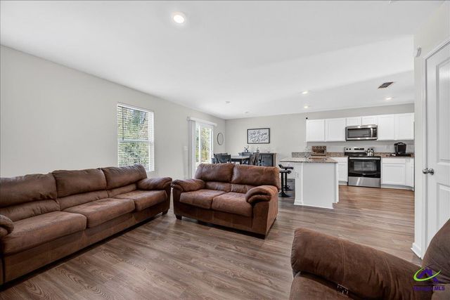 248 Dream Catcher Drive, Lizella, GA 31052