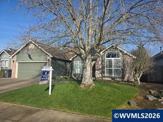 1405 Independence Av, Woodburn, OR 97071