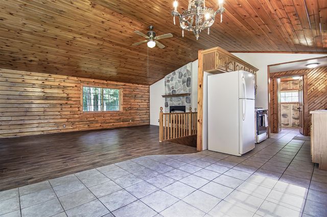 1442 W Tyler Road, Hart, MI 49420