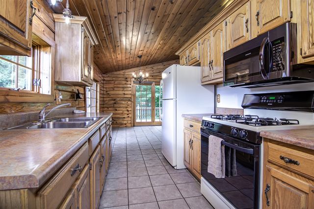 1442 W Tyler Road, Hart, MI 49420