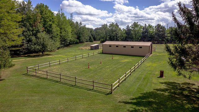 1442 W Tyler Road, Hart, MI 49420