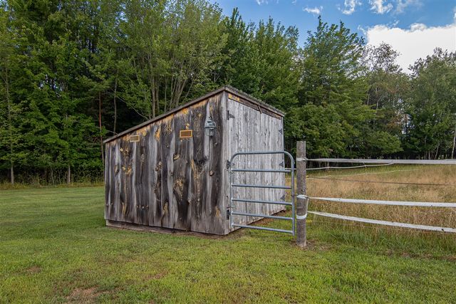 1442 W Tyler Road, Hart, MI 49420