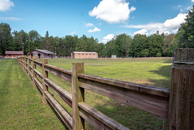 1442 W Tyler Road, Hart, MI 49420