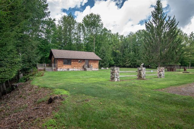 1442 W Tyler Road, Hart, MI 49420