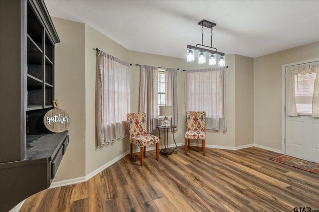 226 Colonial Cir, Athens, TX 75751