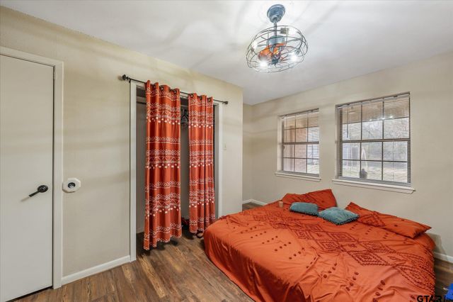 226 Colonial Cir, Athens, TX 75751